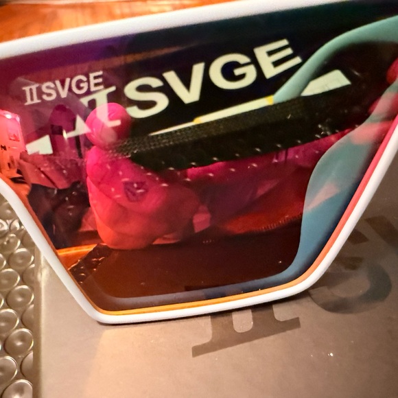 TWO SVGE - ICON - MIRAGE SUNGLASSES - Picture 11 of 14